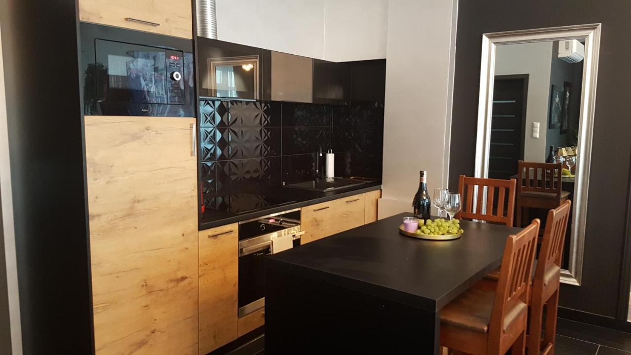 Apartamenty Centrum Krawiecka Zielona Gora  Luaran gambar